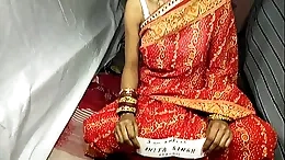 Sensual Desi Anita's seduction in a fiery saree